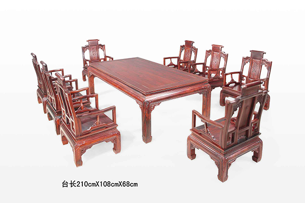 马到成功泡茶台