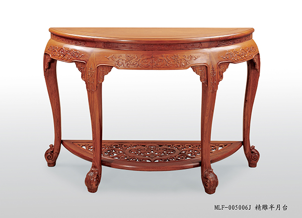 花梨精雕半月台